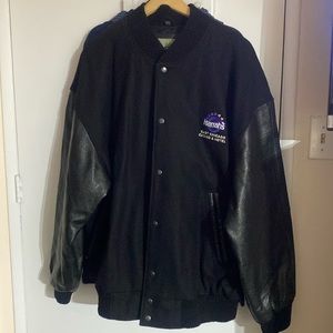 Harrahs east Chicago hotel and casino varsity style jacket XL